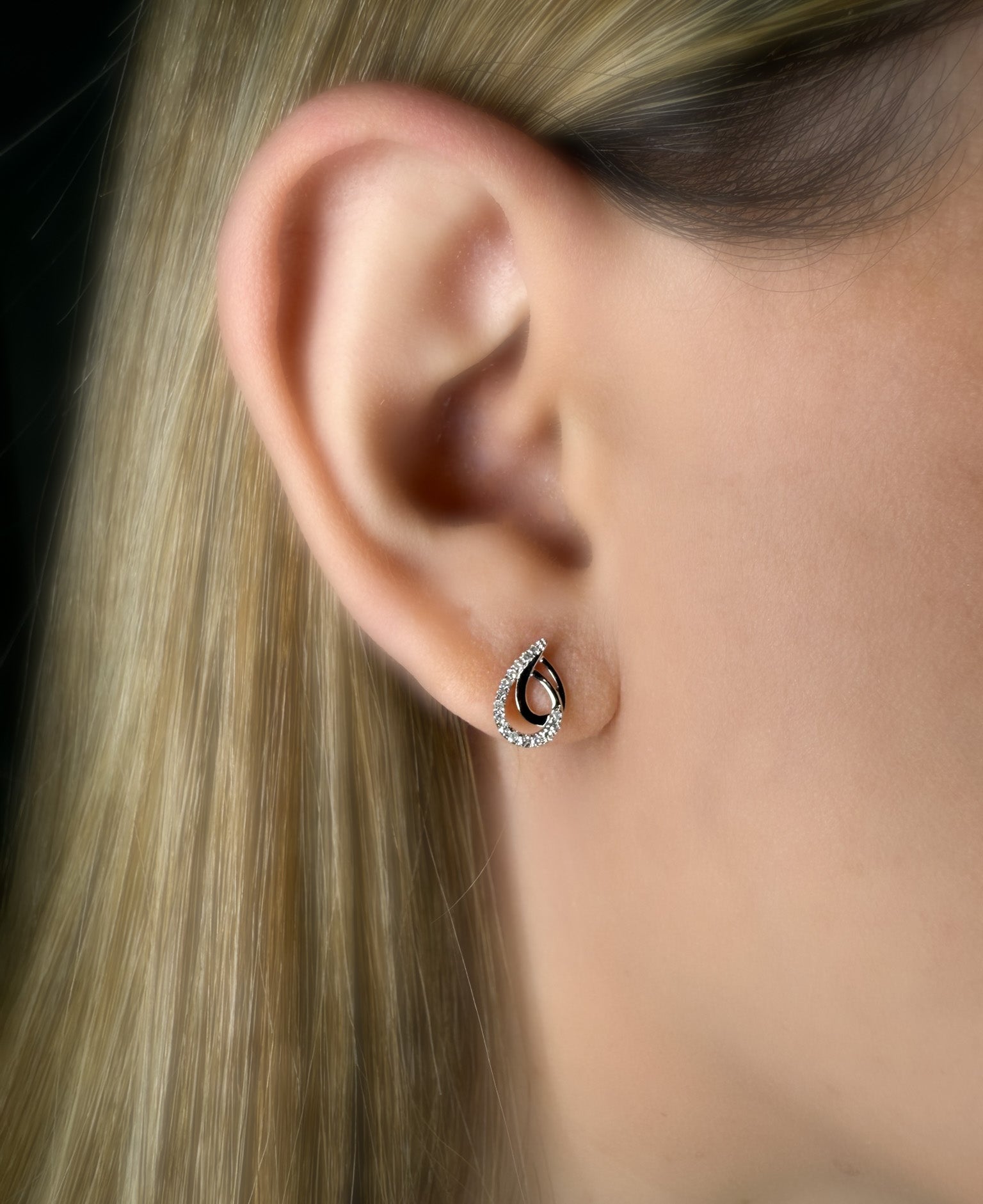 Open Teardrop Diamond Earrings in White Gold 14k
