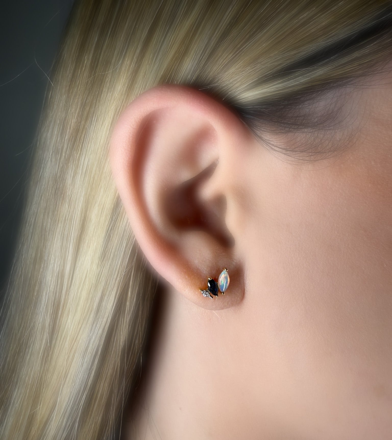Opal, Sapphire And Diamond Earrings in Yellow Gold 14K