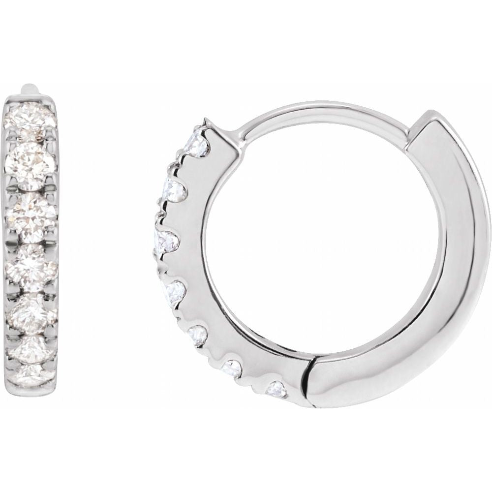 Lab-Grown Diamond Huggie Hoop Earrings in 14K Gold (1/5 CTW, 10mm)