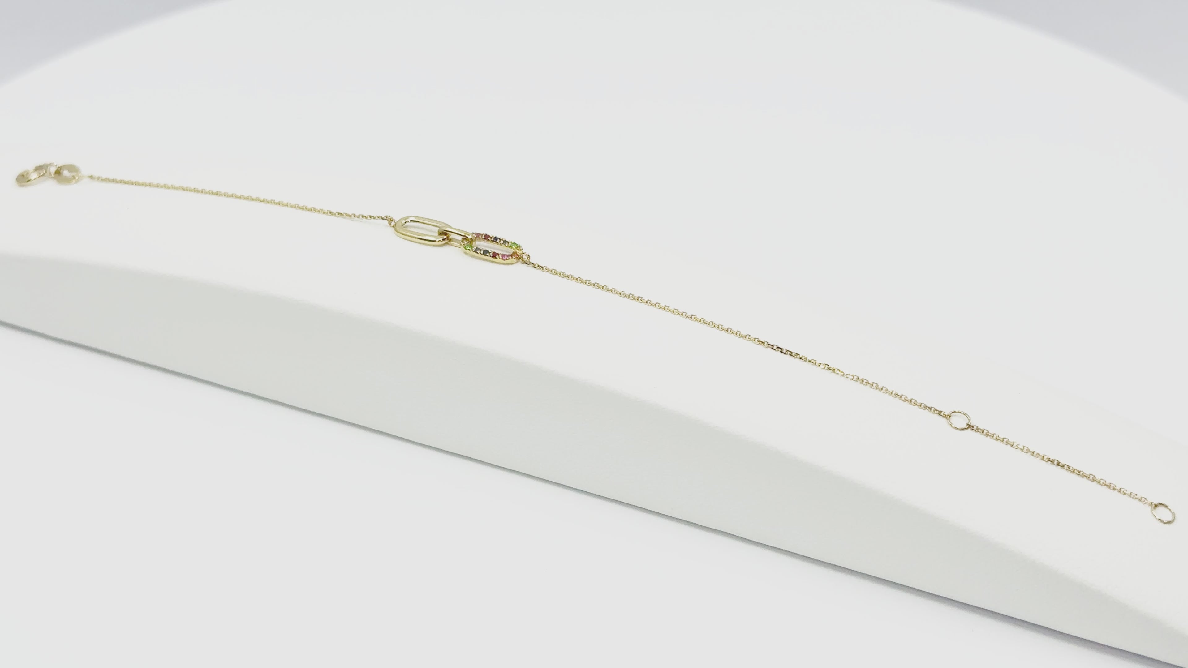 Load video: Multi-Gem Bracelet in Yellow Gold 14K